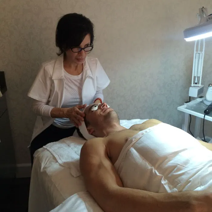 Diane Lipson at Studio Skin Spa Picture 1