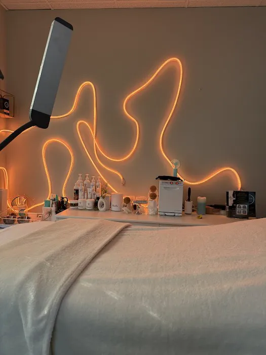 House of Pepino Facials and Lash Extensions Picture 6