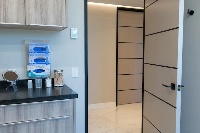 Skincredible Dermatology & Surgery Picture 2