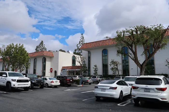 Skincredible Dermatology & Surgery Picture 4