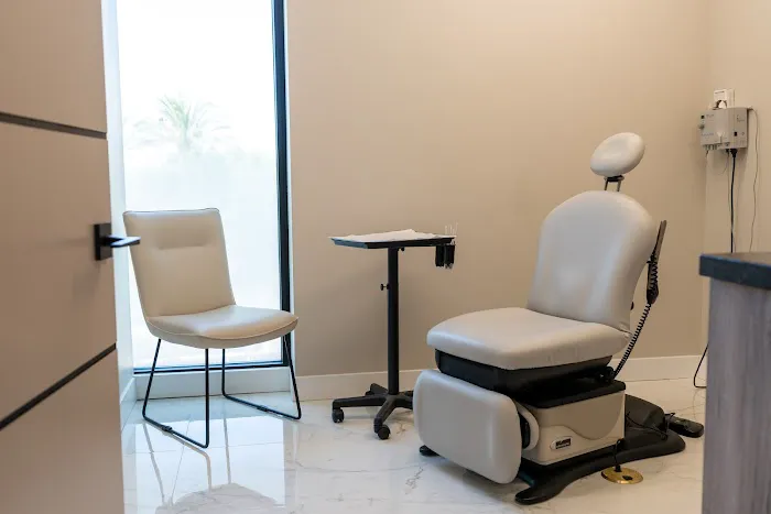 Skincredible Dermatology & Surgery Picture 5