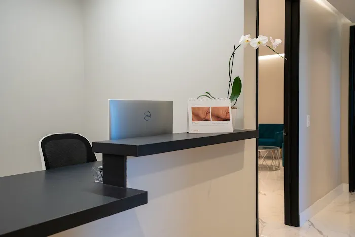 Skincredible Dermatology & Surgery Picture 8