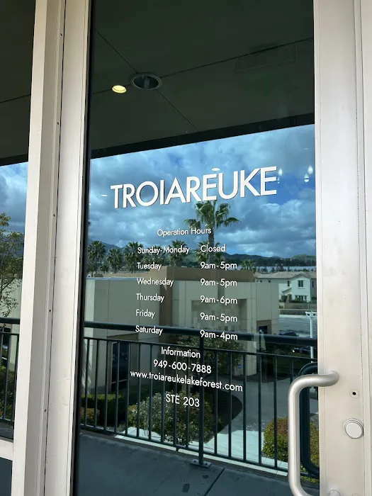 TROIAREUKE Lake Forest Picture 7