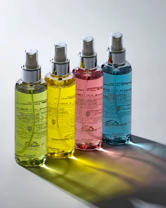 TROIAREUKE Lake Forest Picture 8