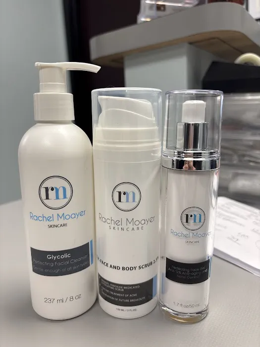 Rachel Moayer Skin Picture 3