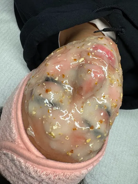 Esthetics by Richelle Picture 1