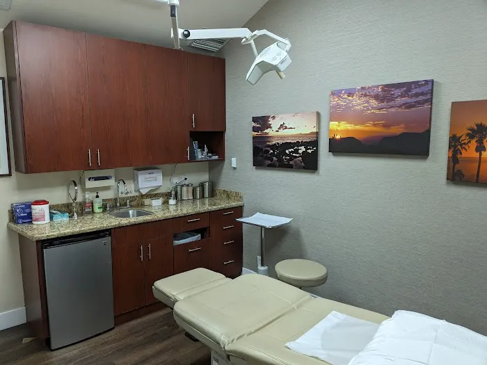Brilliance Dermatology - Calabasas Picture 6