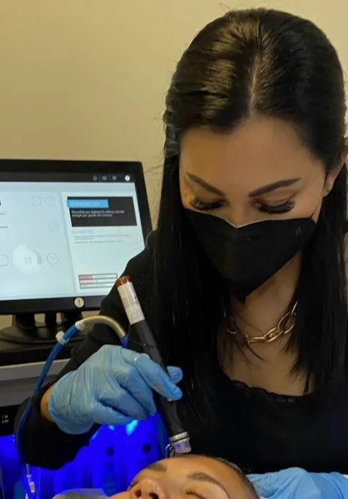 Da Vinci Aesthetic Lounge Picture 5