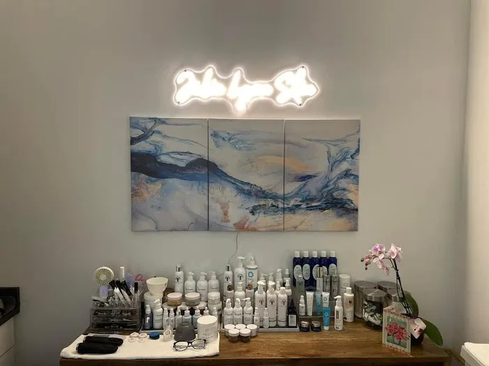 Julie Lynn Skin Picture 6