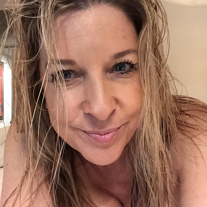 Julie Lynn Skin Picture 7