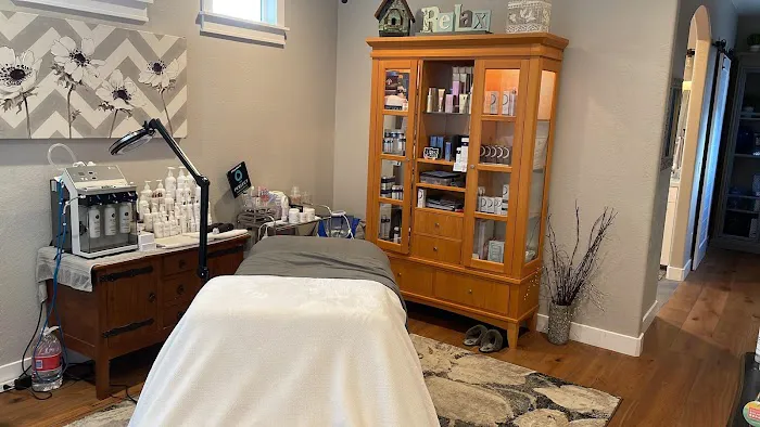 Julie Lynn Skin Picture 4