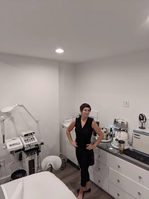 AestheticsElite Skin Care Studio Picture 4