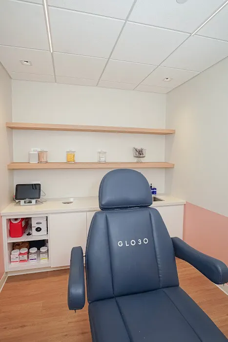 GLO30 Charlotte Park Road Picture 9