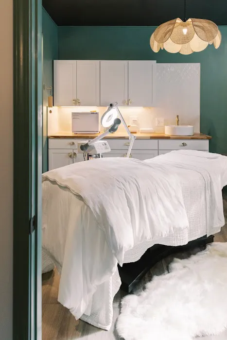 Exceptionally Well Picture 4