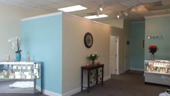 Maritere Spa & Supplies Picture 5