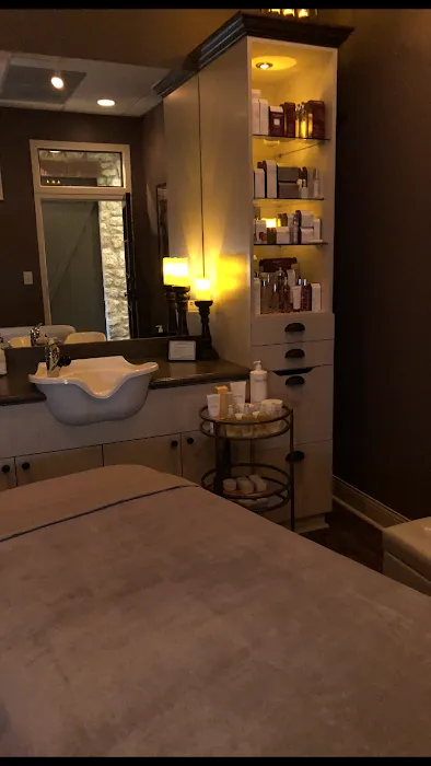 Skin Dot Calm Skincare Picture 1