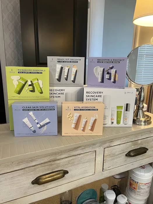 Aesthetics by Lisa Kruse Picture 4