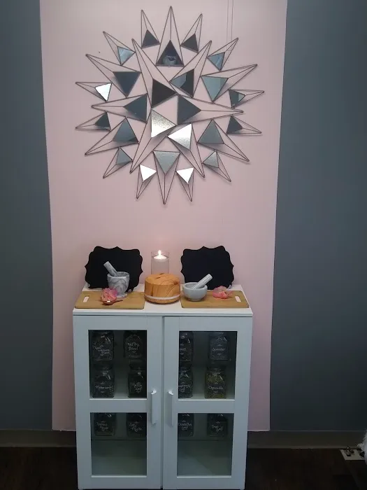 Eccentric Faces by Andra Leigh Picture 8