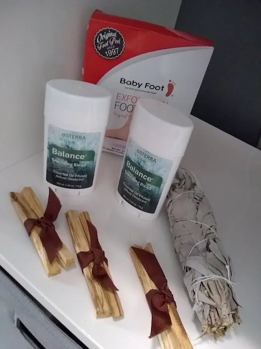 Eccentric Faces by Andra Leigh Picture 7