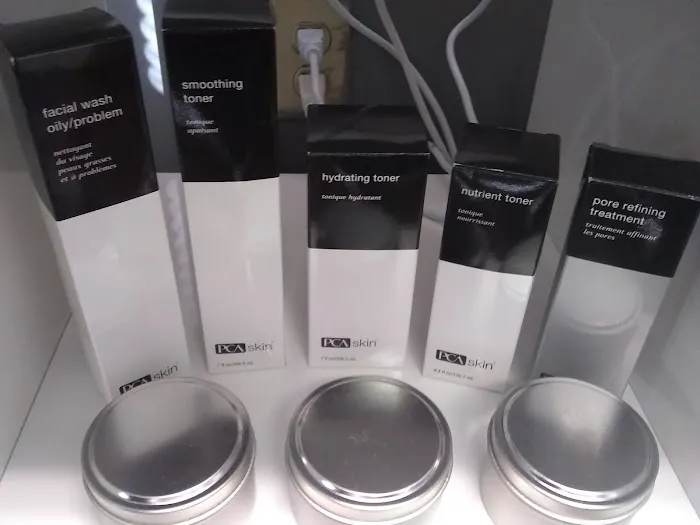 Eccentric Faces by Andra Leigh Picture 9