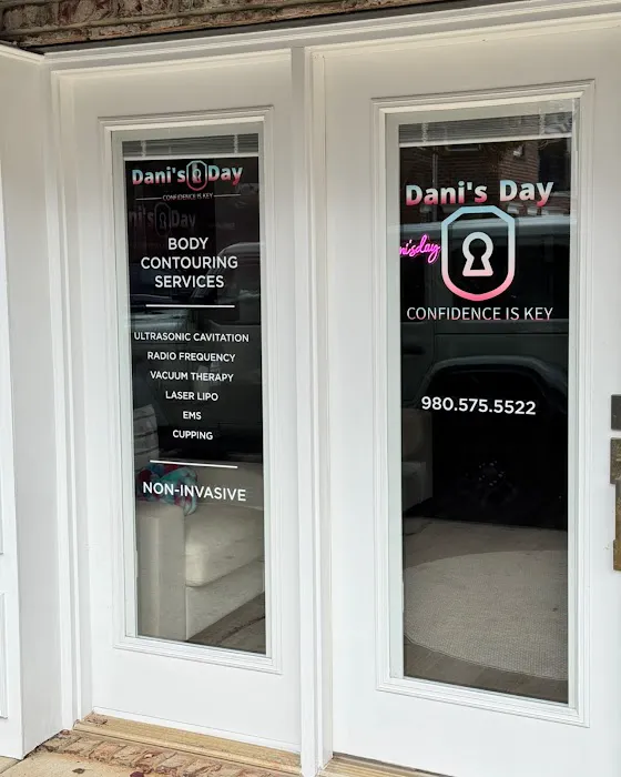 Dani'sday - Body Sculpting Picture 1