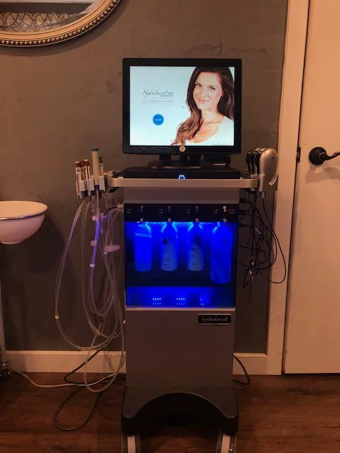 Pure Radiance Advanced Skin Care Picture 3