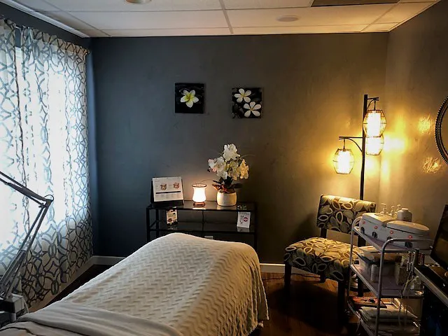 Pure Radiance Advanced Skin Care Picture 4