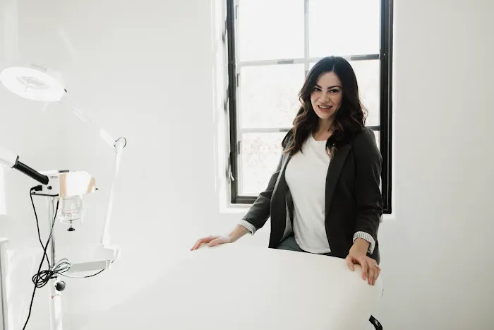 CeLuna Skincare LLC Picture 8