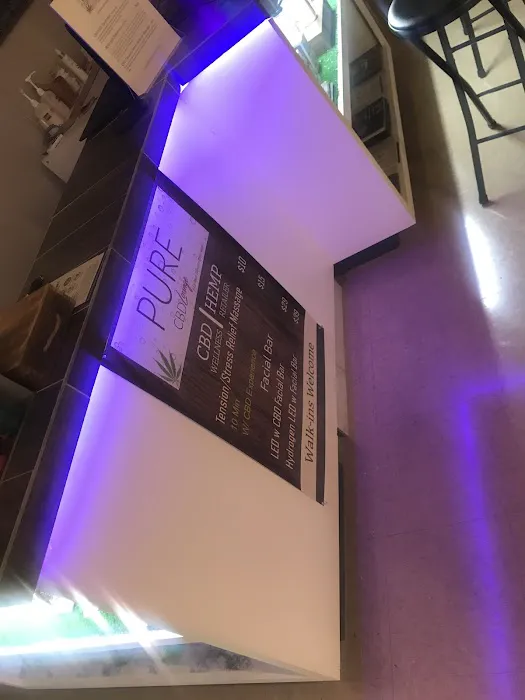 PURE CBD Lounge Picture 2