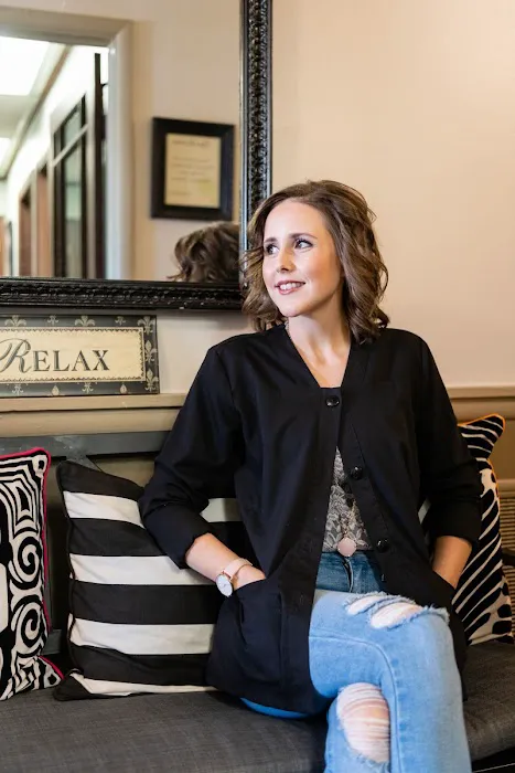 Marisa Ellen Esthetics Picture 10