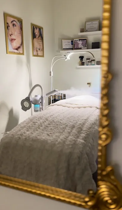 Juliette James, LE Picture 4