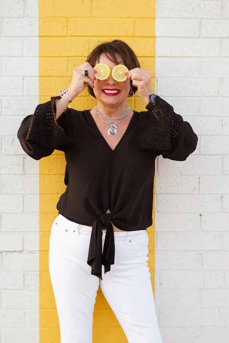 Eileen's Face & Body Picture 4