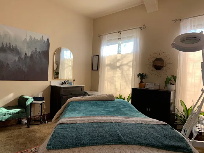 Indy Esthetics | Skin Studio Picture 4