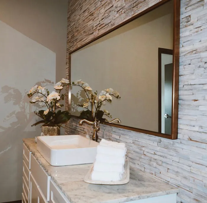 Jaimie Esau Skincare Picture 5