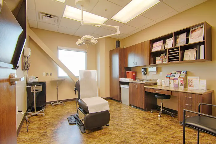 Strimling Dermatology, Laser & Vein Institute Picture 6