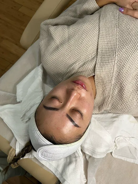 LUX BODY LAB Picture 2