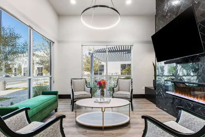 Sapphire Poppy Beauty | Permanent Makeup, Hydrafacial & Skin Care Picture 4