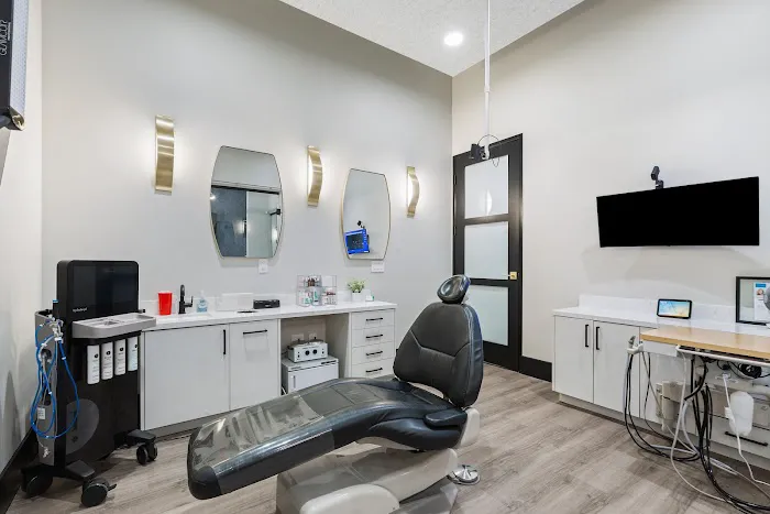 Sapphire Poppy Beauty | Permanent Makeup, Hydrafacial & Skin Care Picture 2