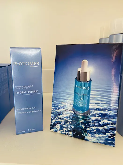 The Light Fantastic Skin Studio Picture 9