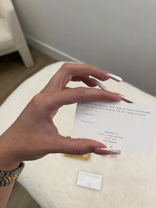 Skn Bar LV Picture 3