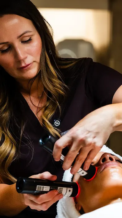 Velvaere Aesthetics Picture 3