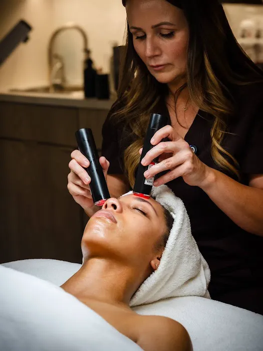 Velvaere Aesthetics Picture 2