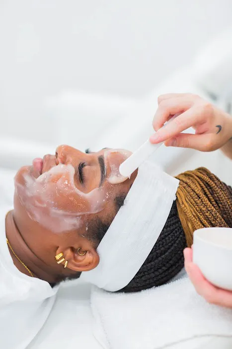 Lumi Skin Bar + Aesthetics Picture 1