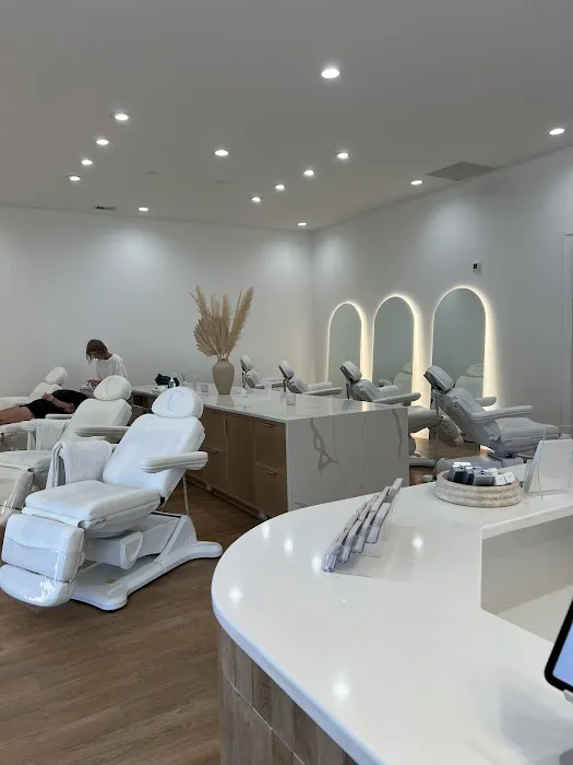 Lumi Skin Bar + Aesthetics Picture 2