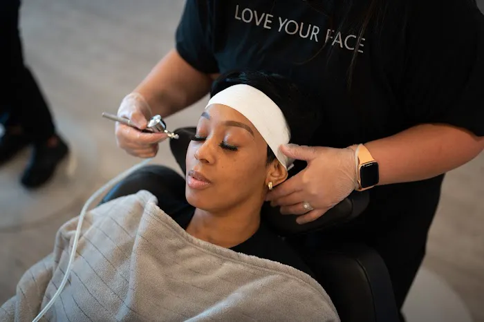 Fizz Facial Bar Picture 8