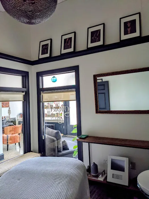 Solace/ Spa Solace Picture 3