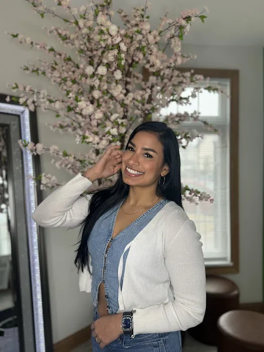 Vivas Body Waxing [PLUS] Picture 1