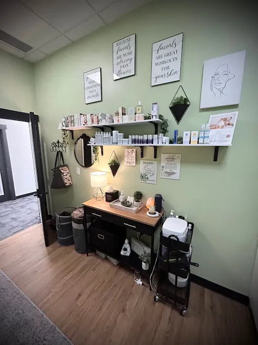 Bareskin beauty LLC Picture 3