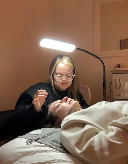 Love Esthetics Picture 5