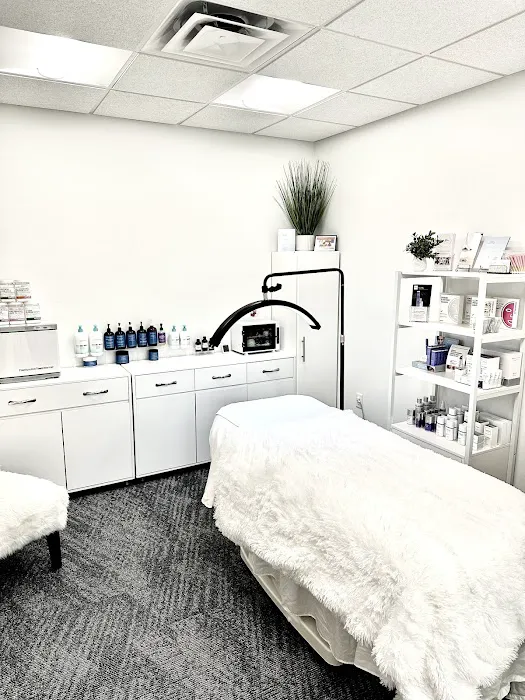 Given Glow Aesthetics and Makeup Artistry LLC Picture 5